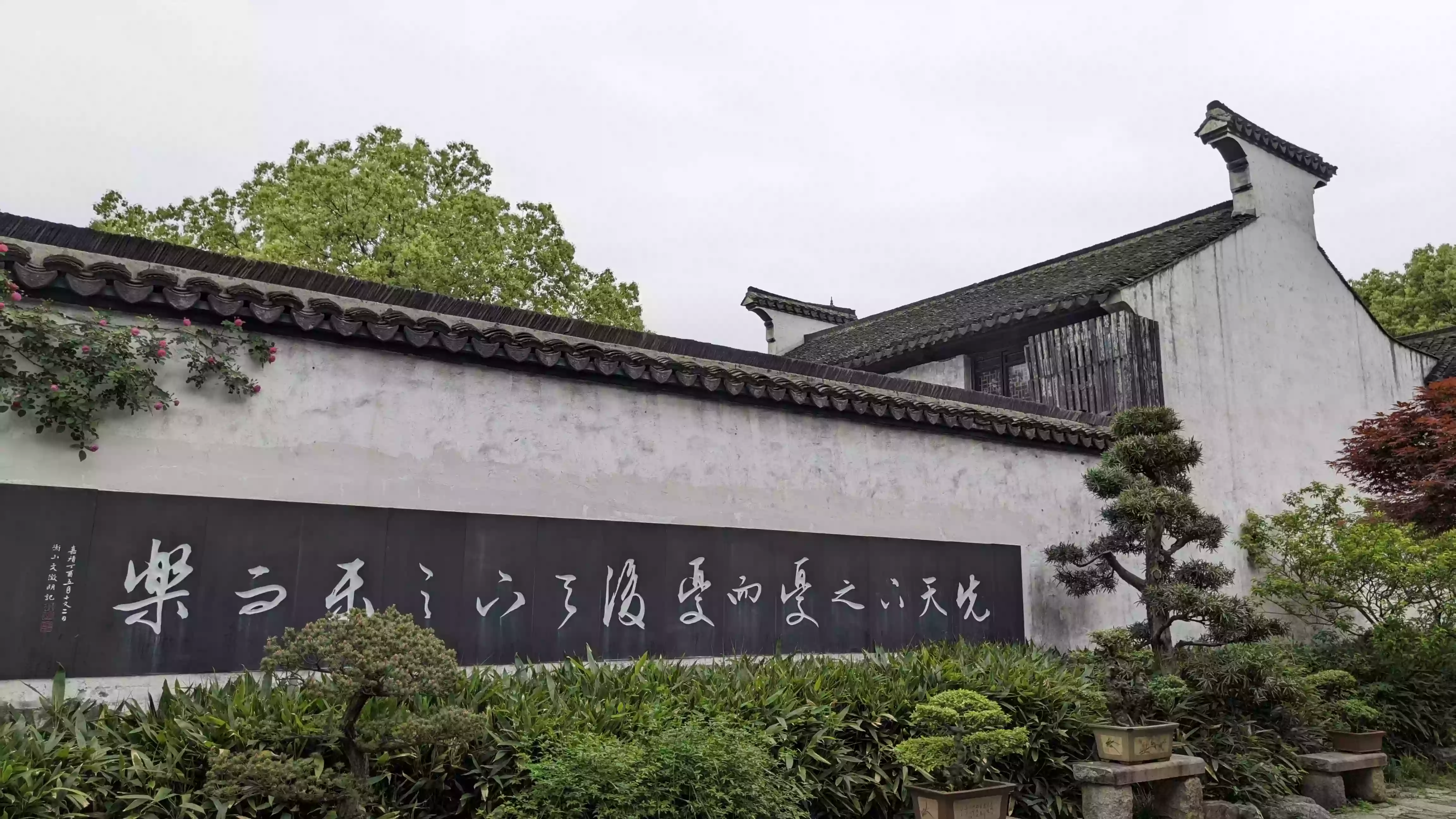 f6146754df8cffa96123aa7d45ccf98